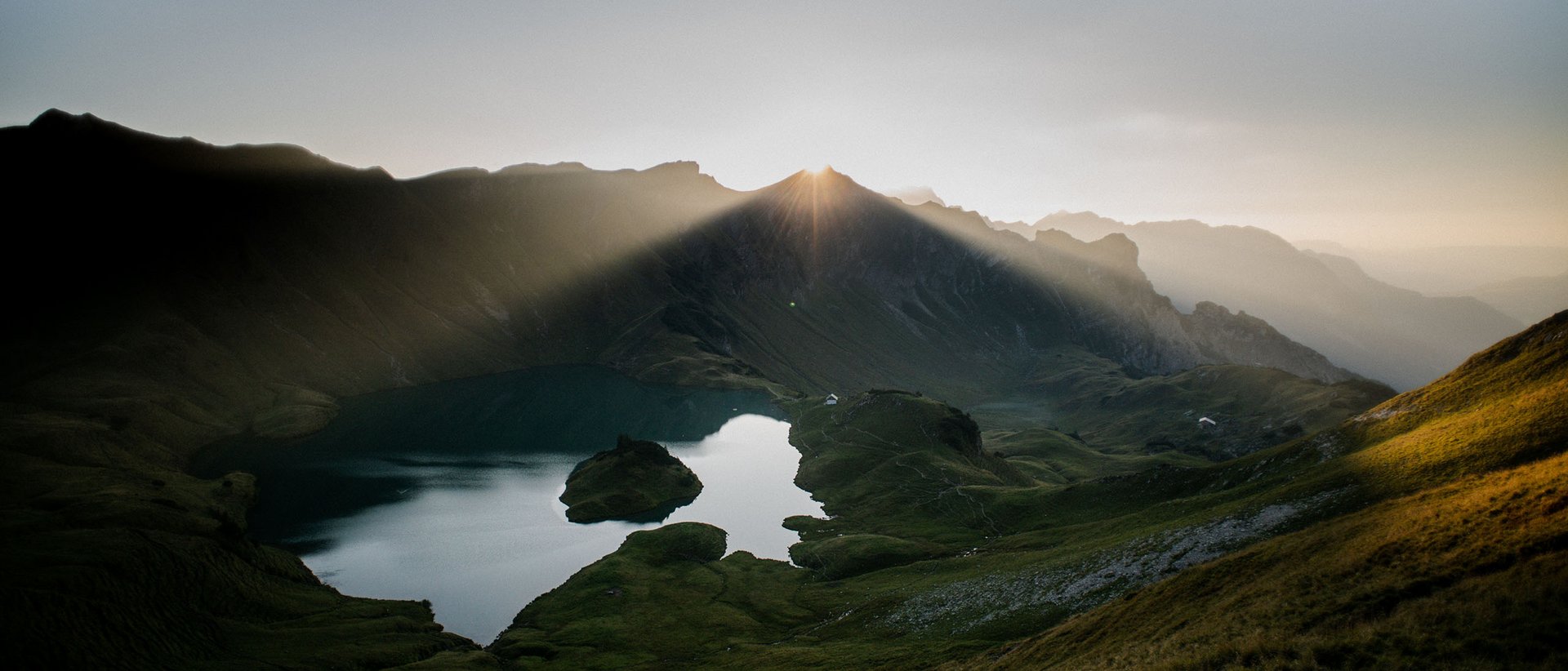 Wandern rund um die Alpin Chalets Wandern rund um die Alpin Chalets