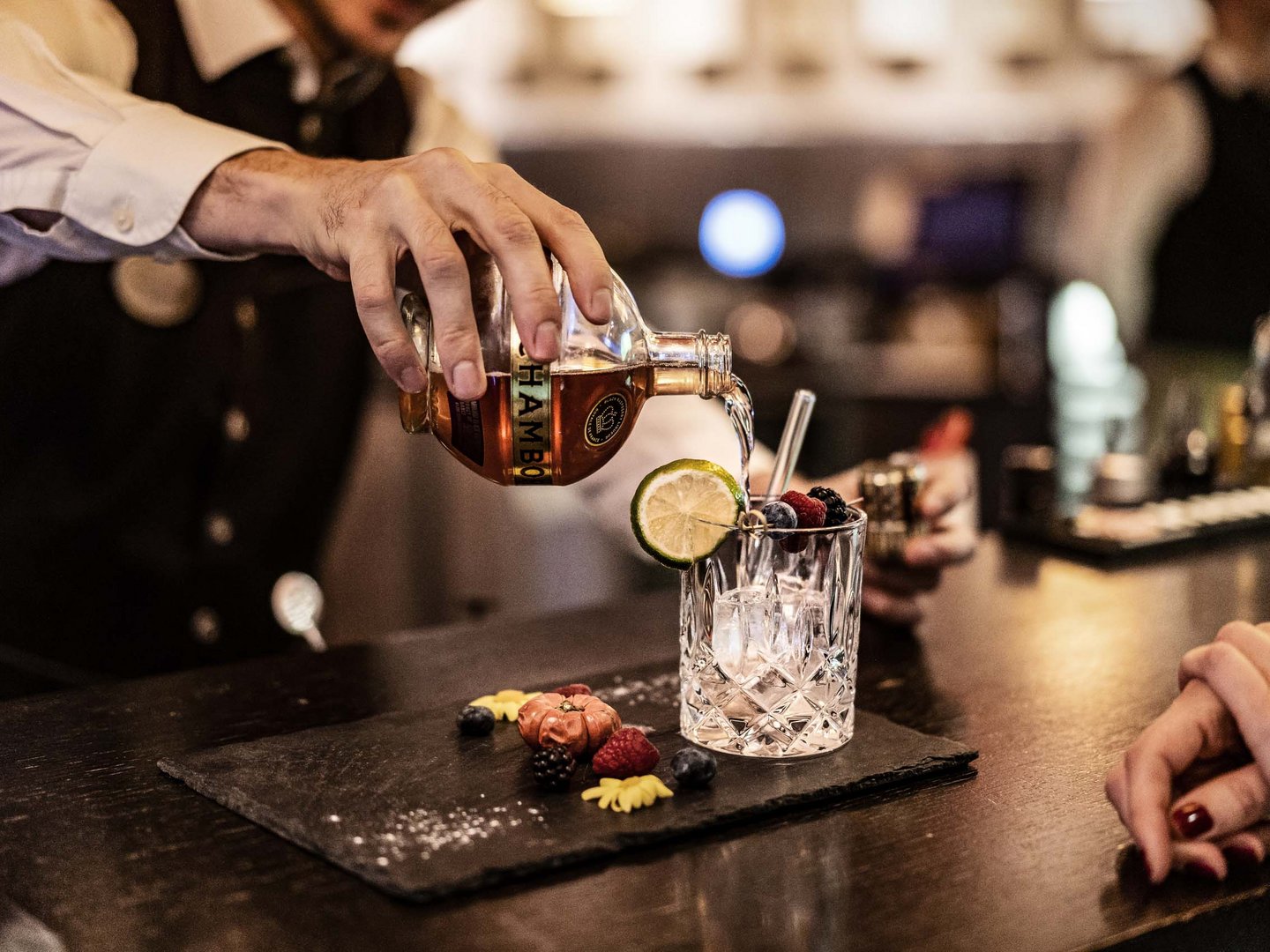 Alpin Chalets Oberjoch | Bar Freiluft – charmant & stilvoll Alpin Chalets Oberjoch | Bar Freiluft – charmant & stilvoll