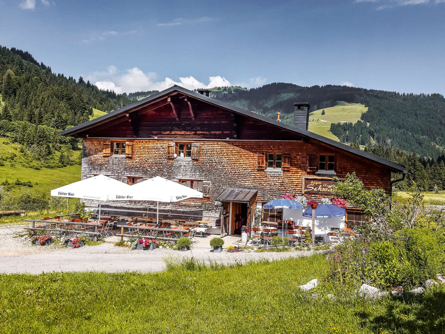 Wandern rund um die Alpin Chalets Wandern rund um die Alpin Chalets